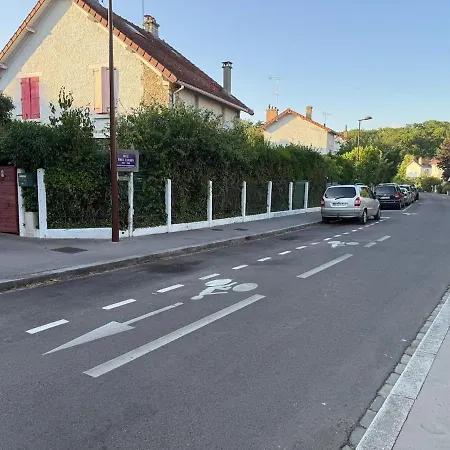 Cozy 1-bedroom Paris 35 Min 4 Guests Versailles